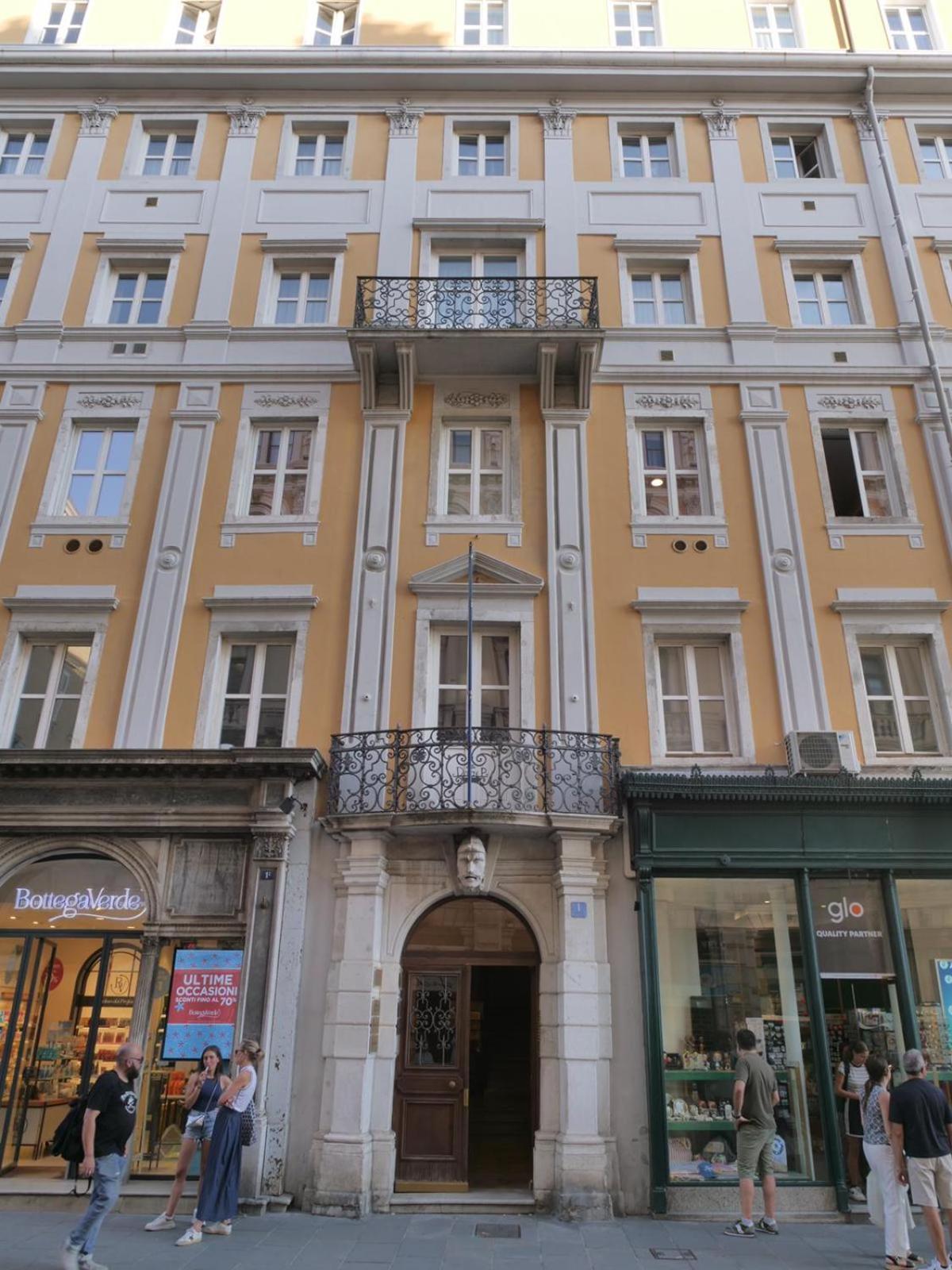 Casa Vacanze Trieste - Vista Piazza Unita Kültér fotó