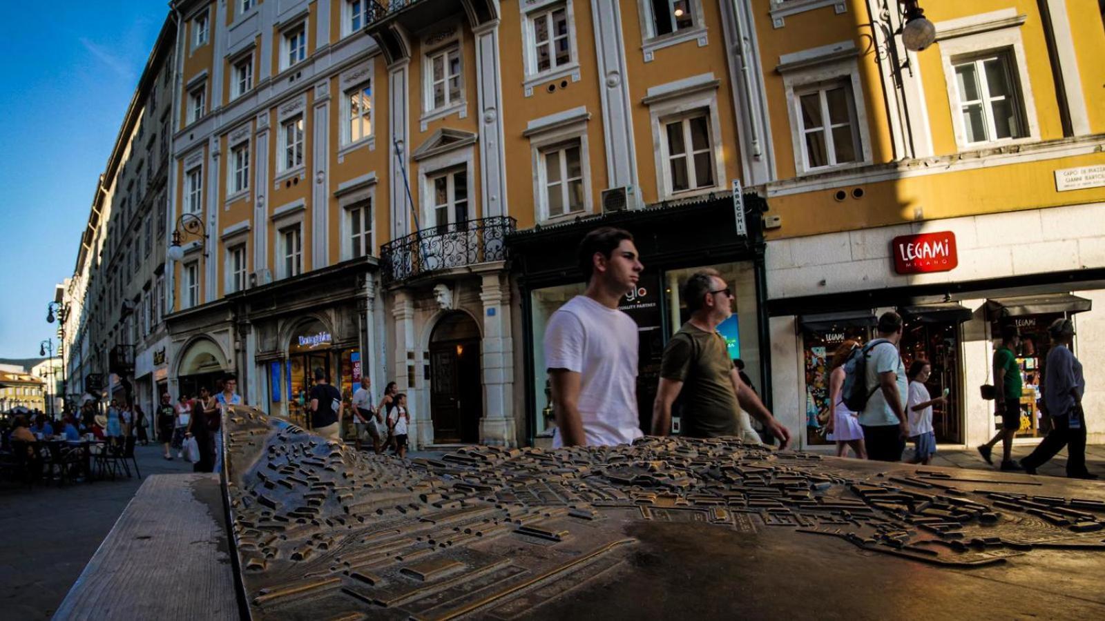 Casa Vacanze Trieste - Vista Piazza Unita Kültér fotó